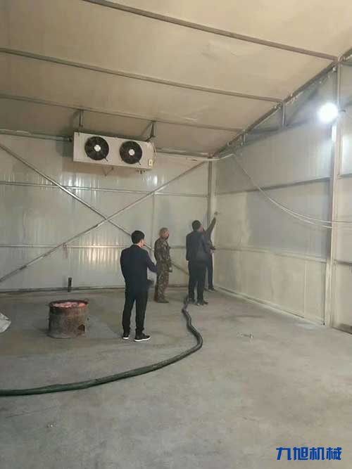 养殖场聚氨酯保温喷涂施工案例